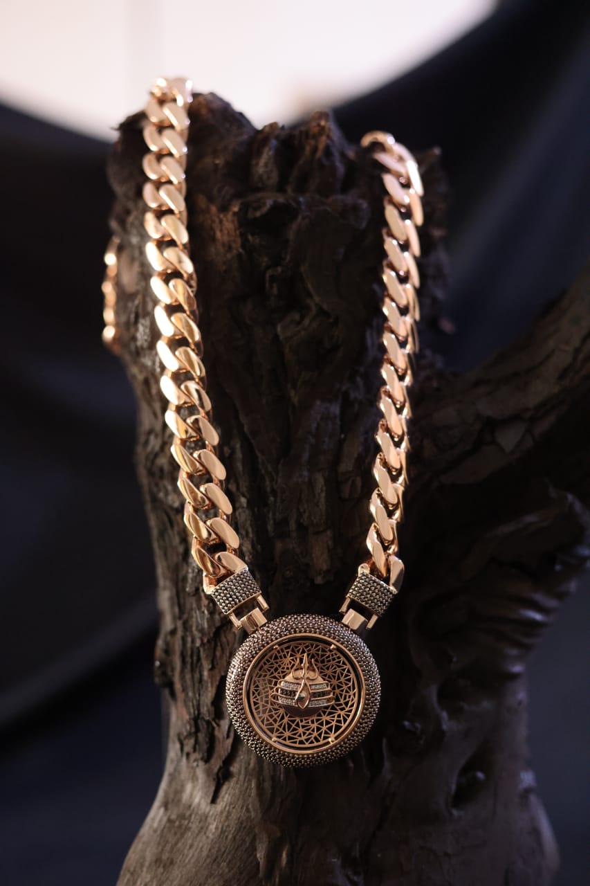 Classic Gold Necklace